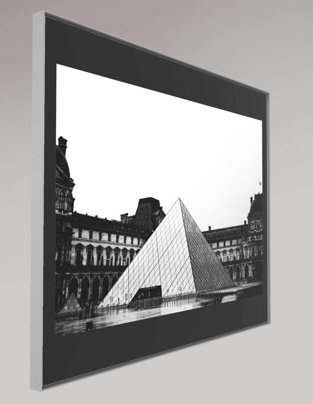 A rainy day at the Louvre