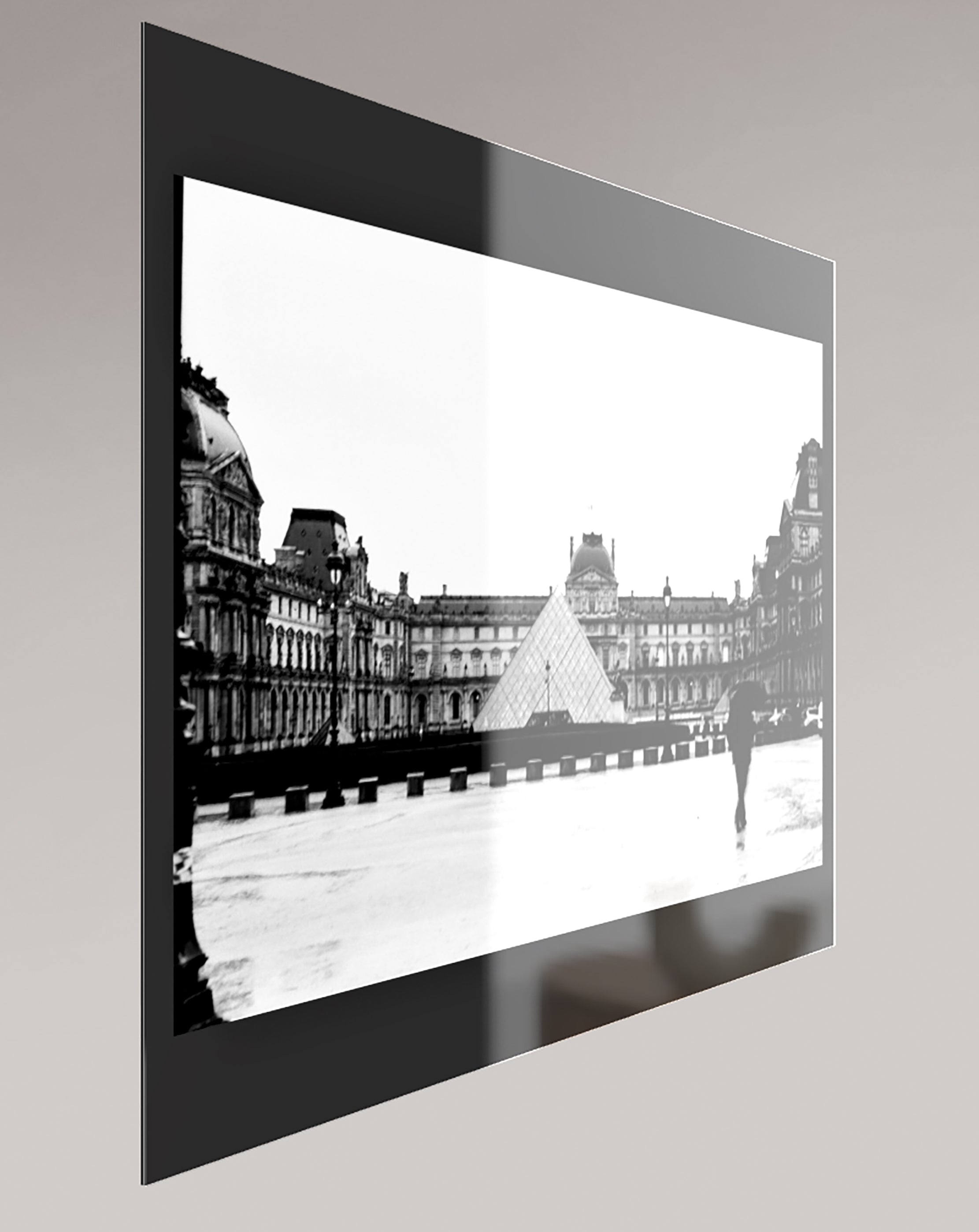A rainy day at the Louvre